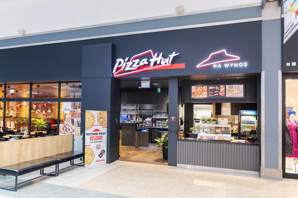 restauracja pizza hut w m1 poznań