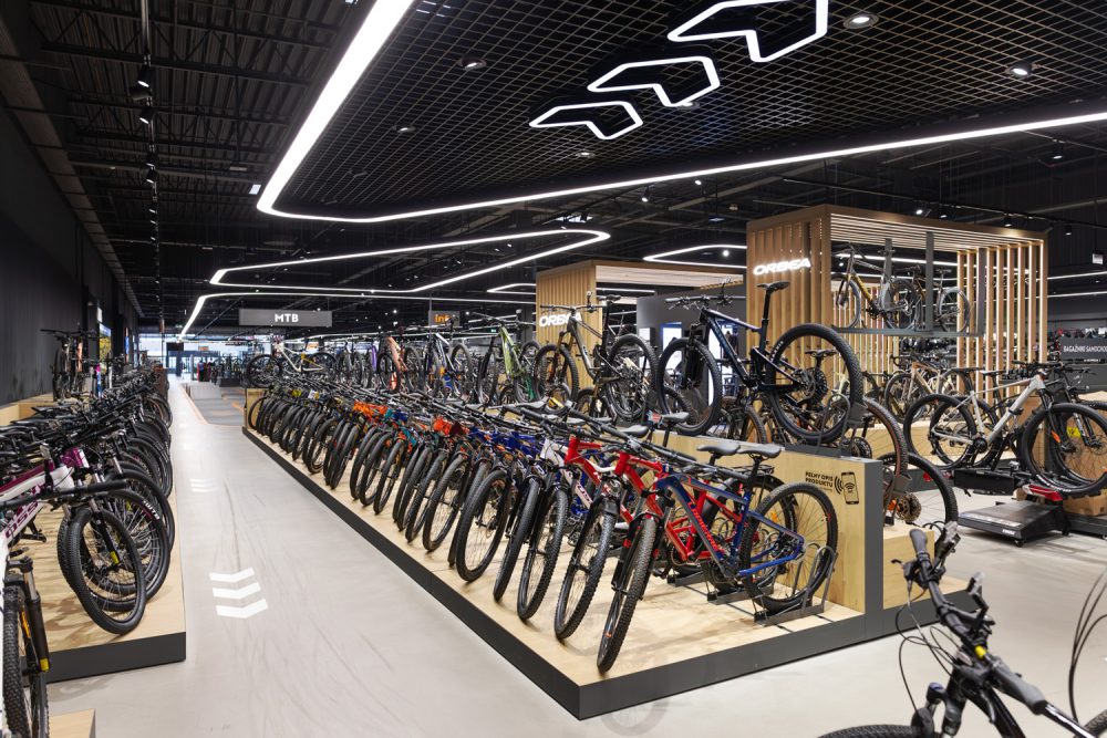 najemca centrum rowerowe w m1 poznań asortyment