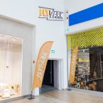plac zabaw flypark z trampolinami
